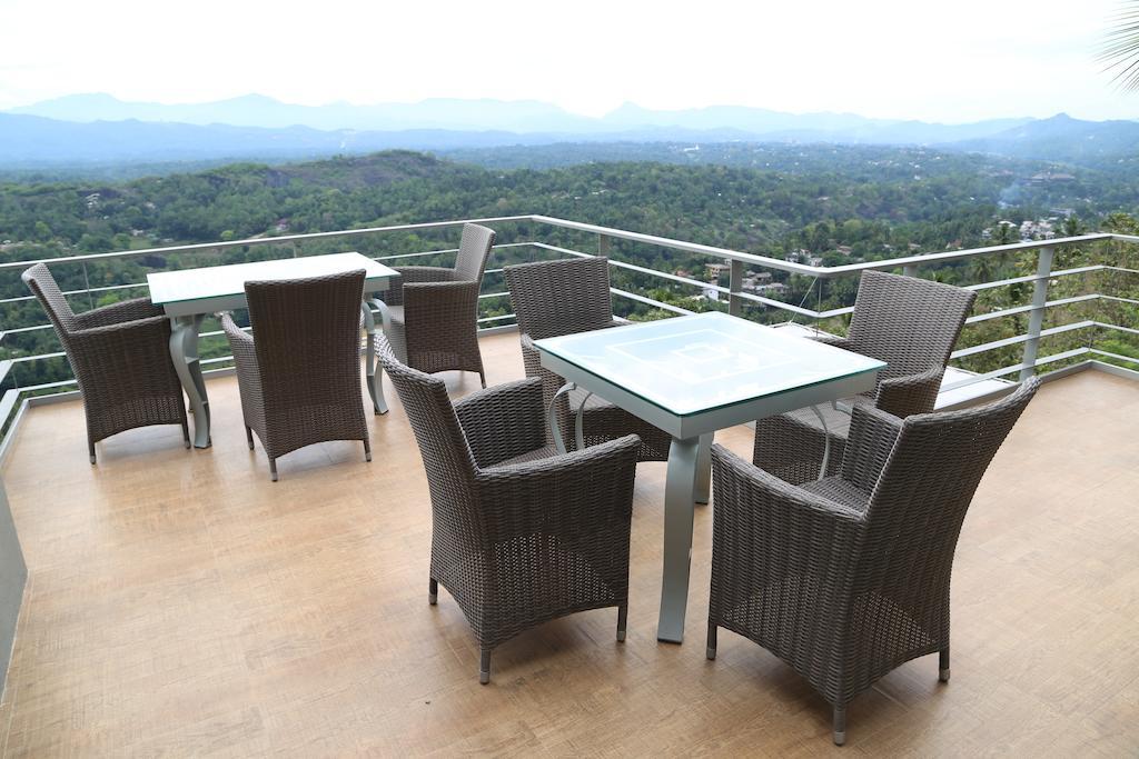 Sky Pavilion Kandy Exterior foto