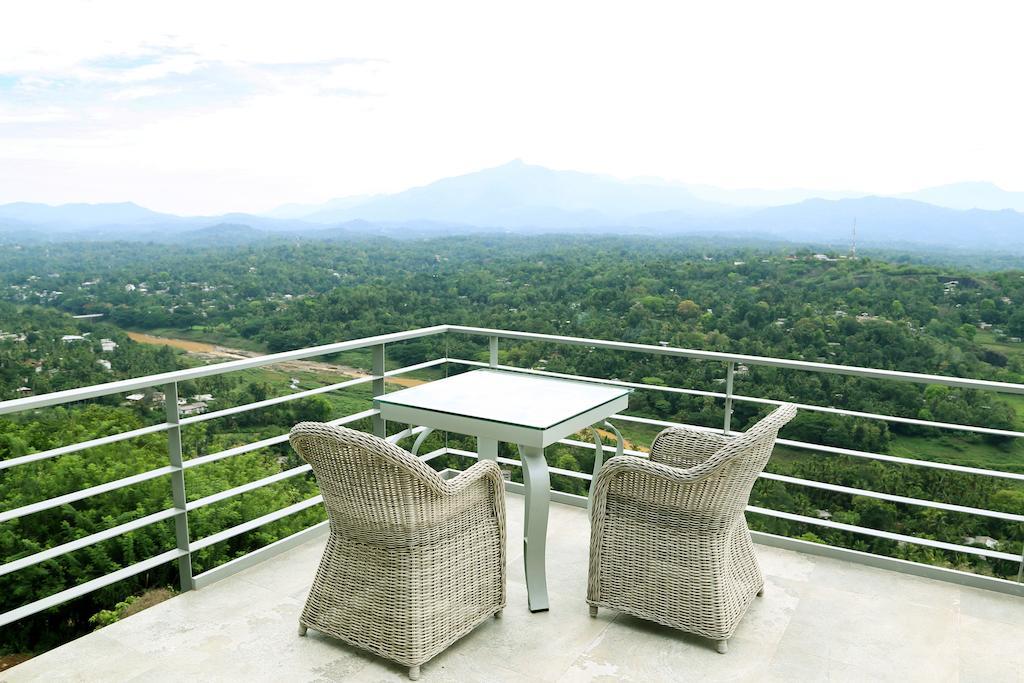 Sky Pavilion Kandy Exterior foto